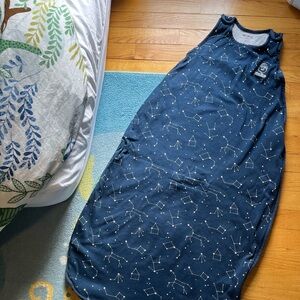 Woolino 4 season sleep sack, night sky, size 2-4